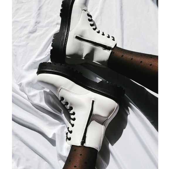 🚨The Seattle// white platform combat boot - Picture 12 of 12